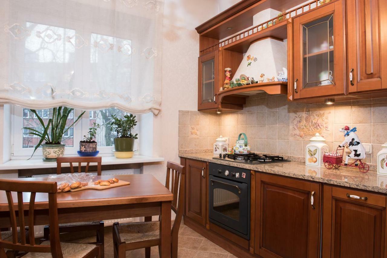 Classy Apartment In Good Neighbourhood Riga Exterior photo
