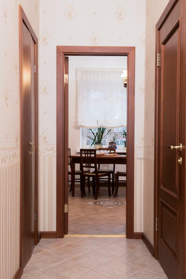 Classy Apartment In Good Neighbourhood Riga Exterior photo